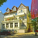 Kurparkhotel Warnemuende