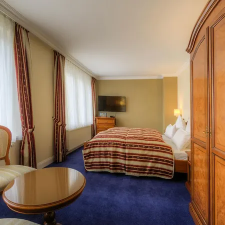 Kurpark Hotel 4*