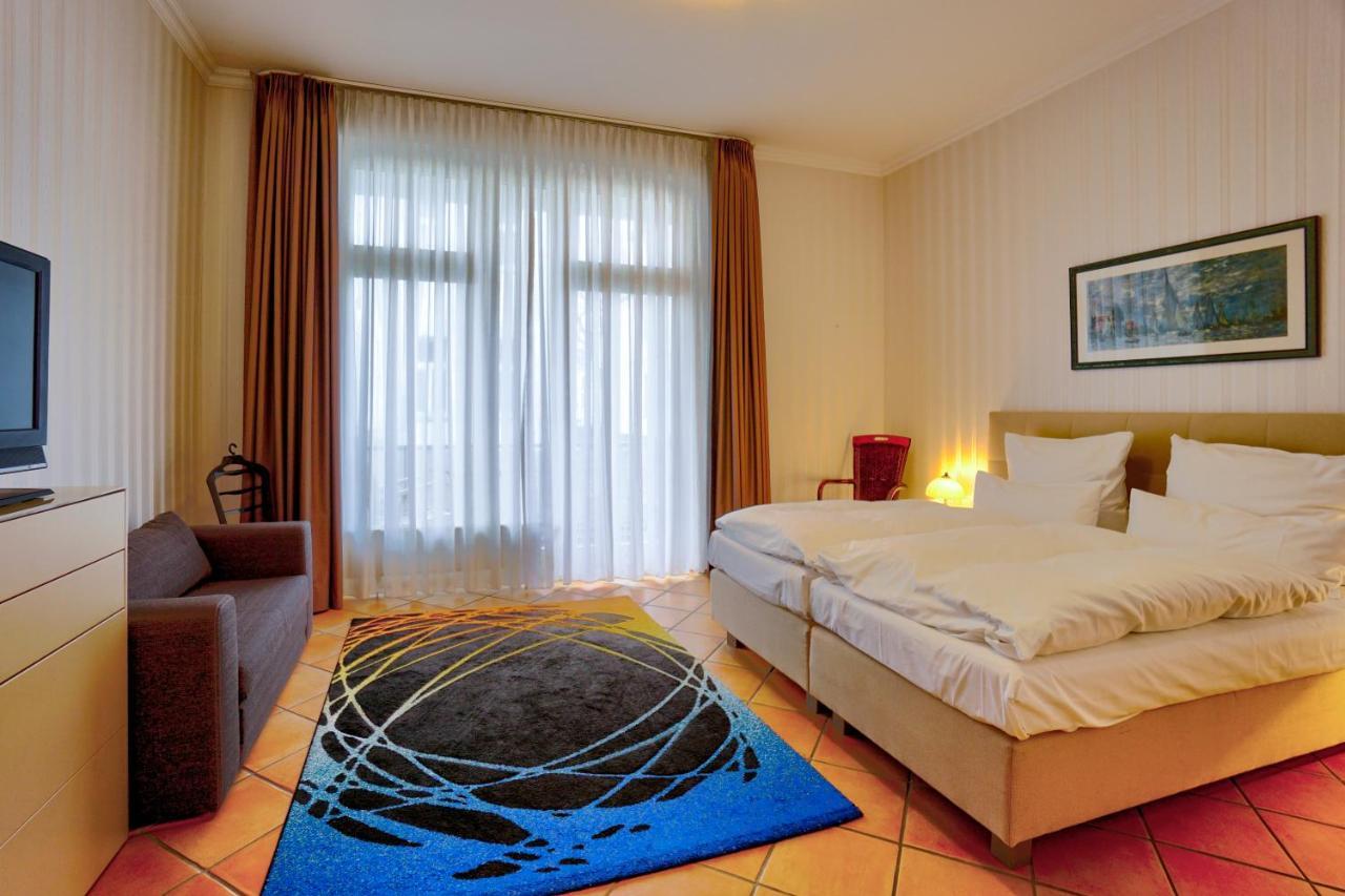 Kurparkhotel Warnemuende 4* Rostock
