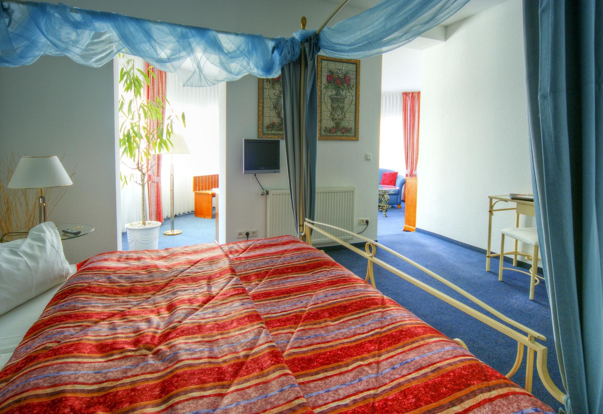 Hotel Kurpark 4*