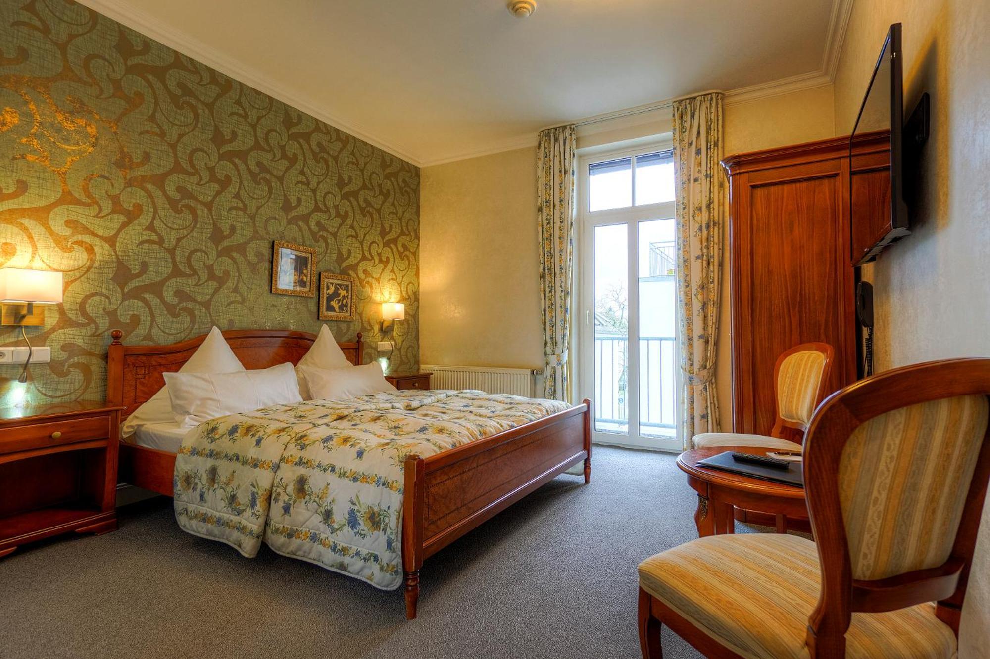 Kurparkhotel Warnemuende 4* Rostock