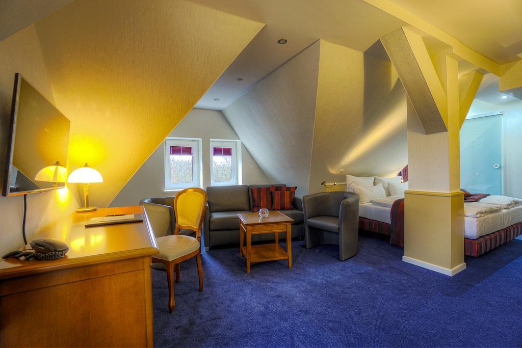 Kurparkhotel Warnemuende 4* Rostock