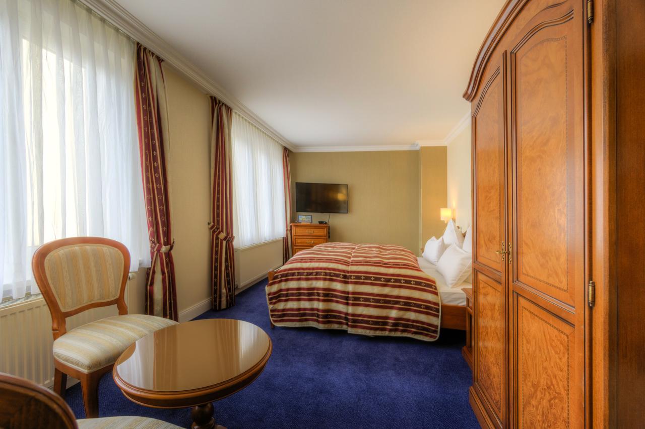 Kurpark Hotel 4*