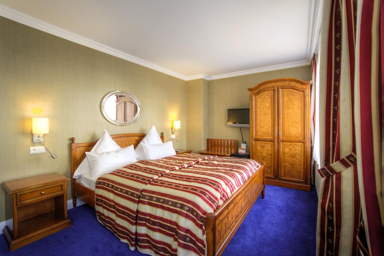 Kurpark Hotel 4*