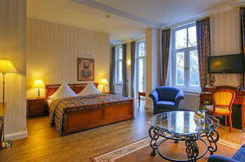 Hotel Kurpark 4*